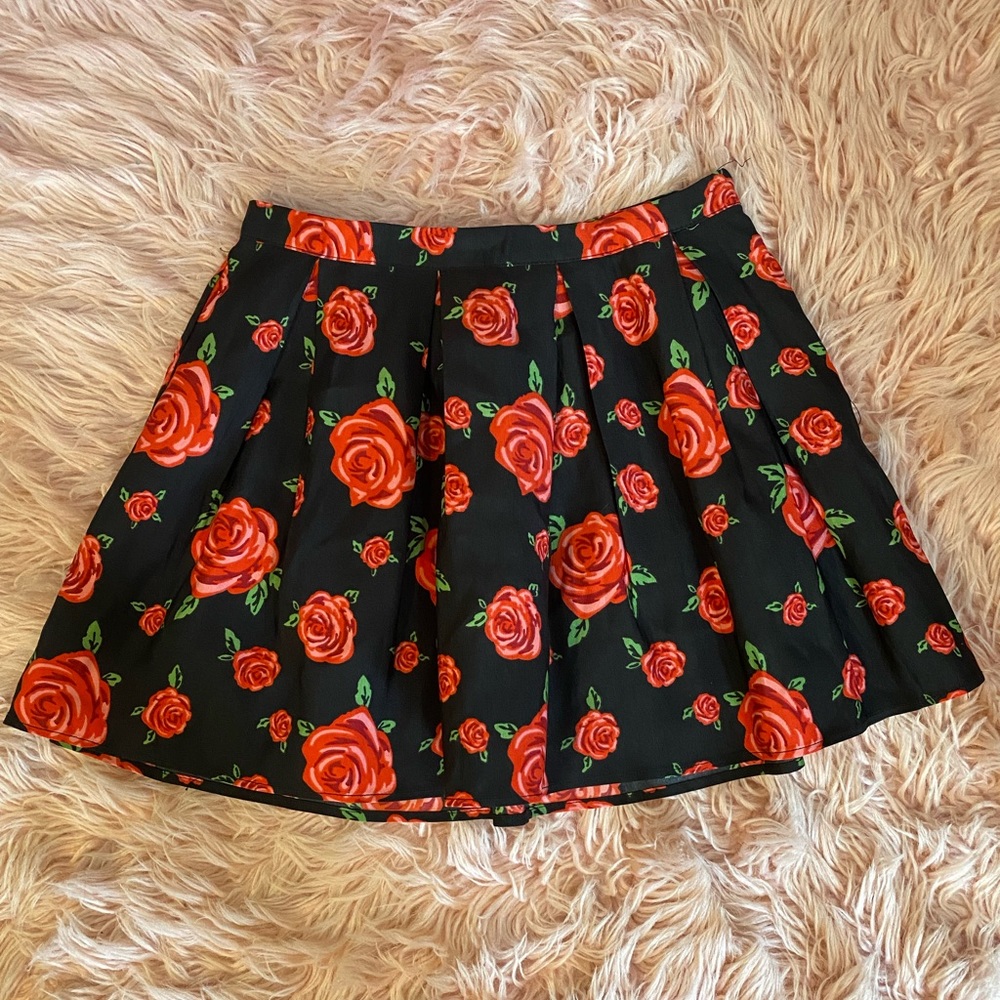 Forever 21 Black Skirt With Rose Details Size: 28 Medium